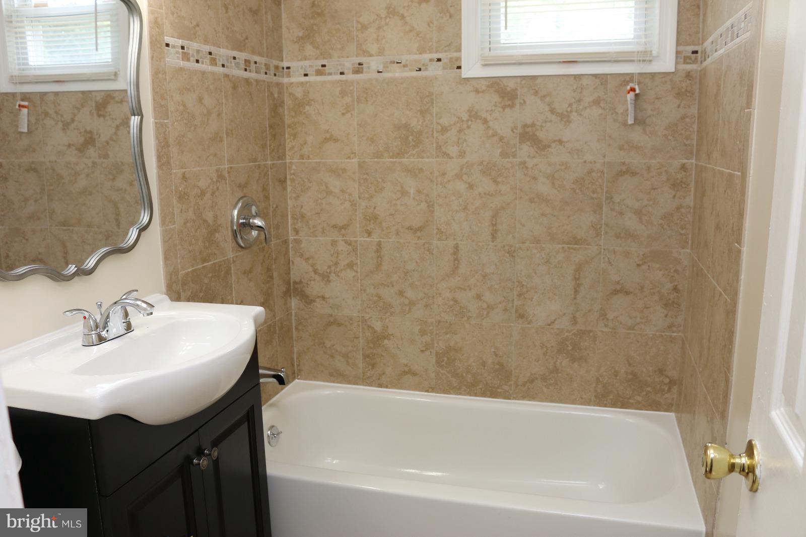 7708 Oxman Road Landover, MD 20785 - Photo 8 of 15 Bath