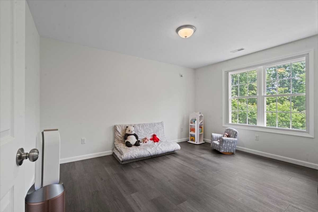 492 Hamilton Street Worcester, MA 01604 - Photo 33 of 42