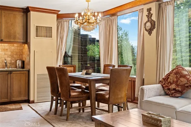 a view of a fountain in the middle of a yard