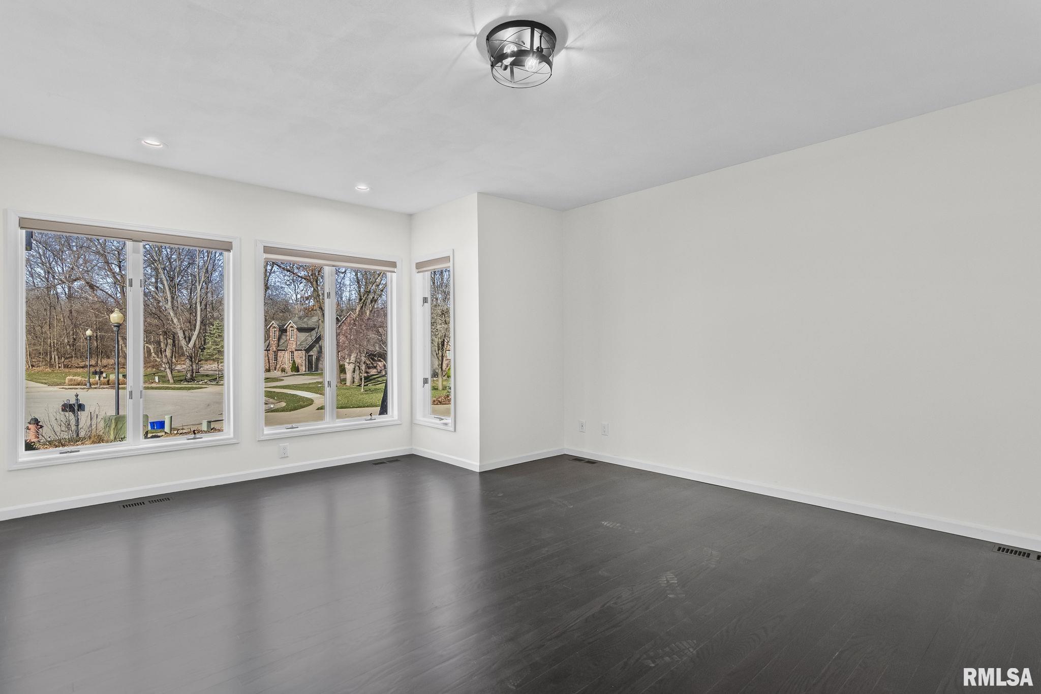 804 Fairfax Court Springfield, IL 62702 - Photo 16 of 61