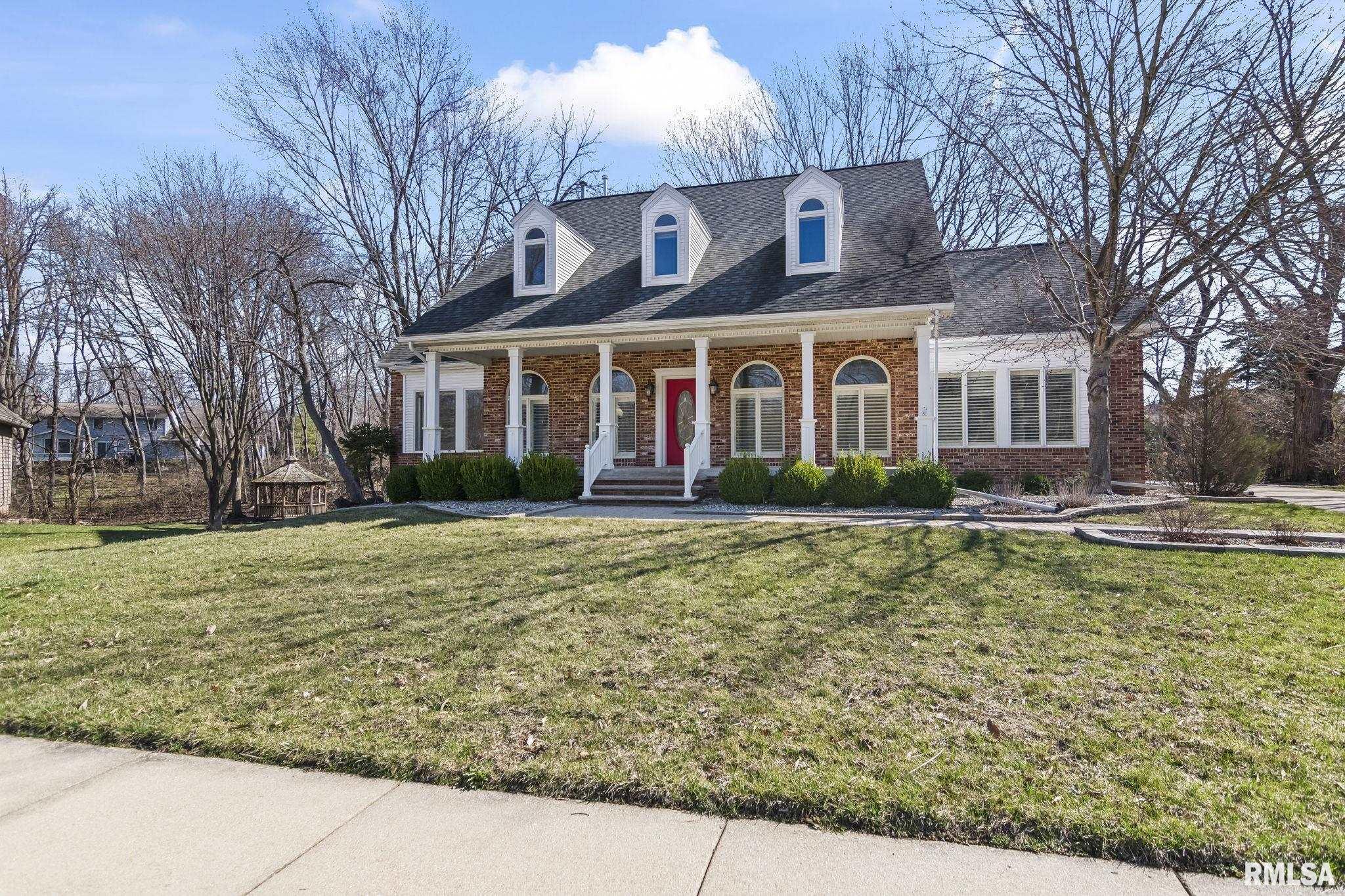 804 Fairfax Court Springfield, IL 62702 - Photo 2 of 61