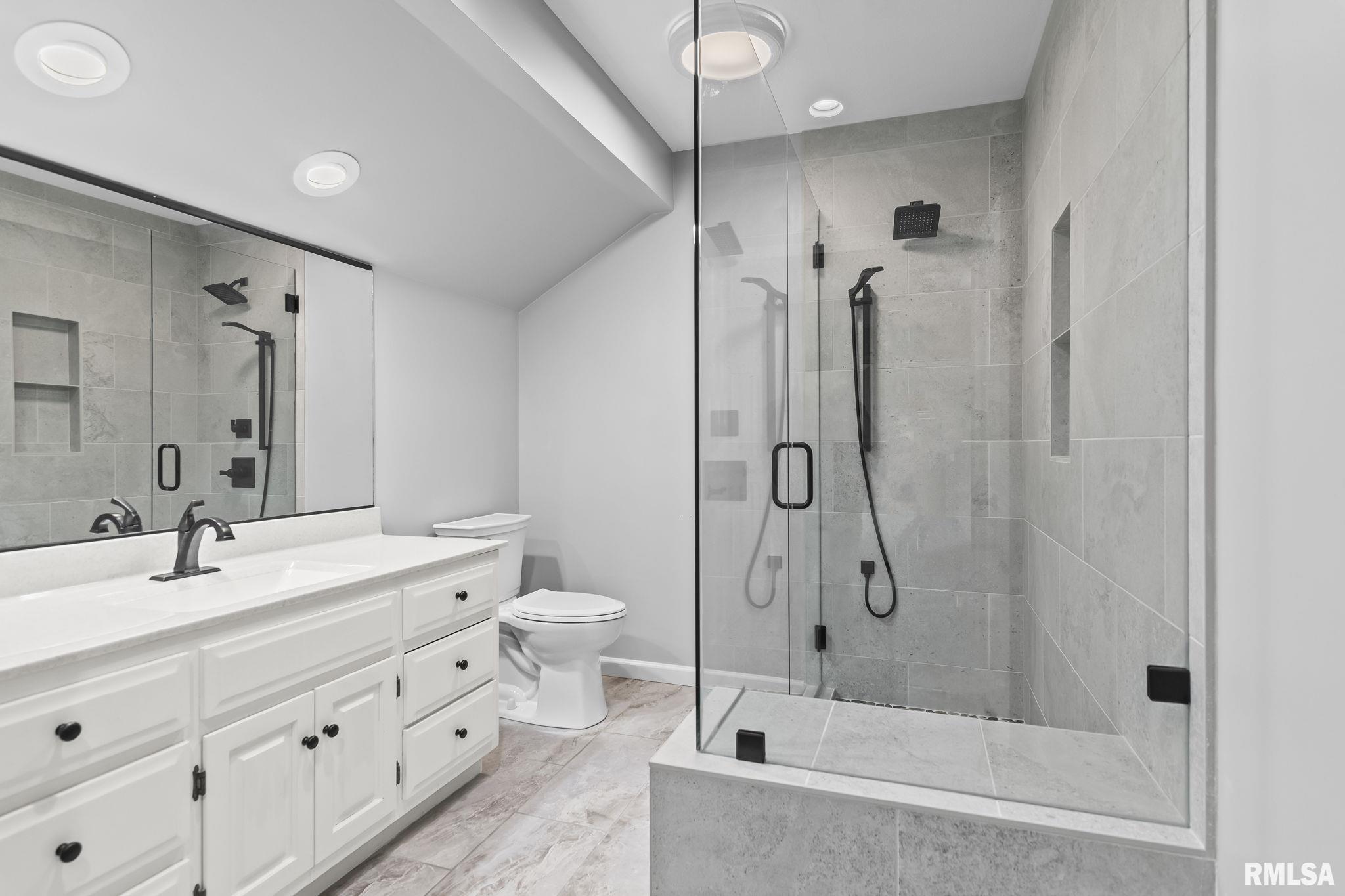 804 Fairfax Court Springfield, IL 62702 - Photo 34 of 61