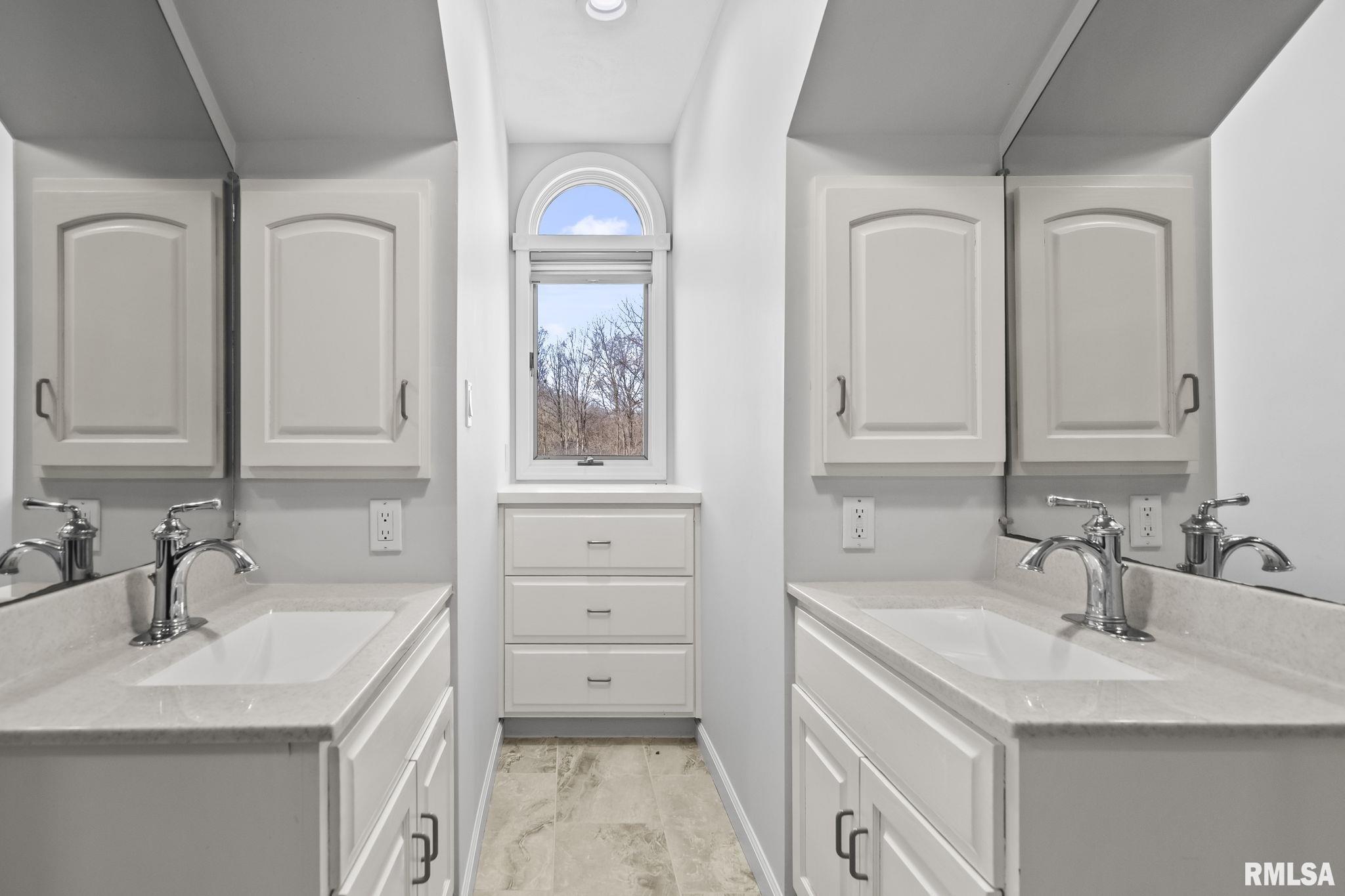 804 Fairfax Court Springfield, IL 62702 - Photo 35 of 61