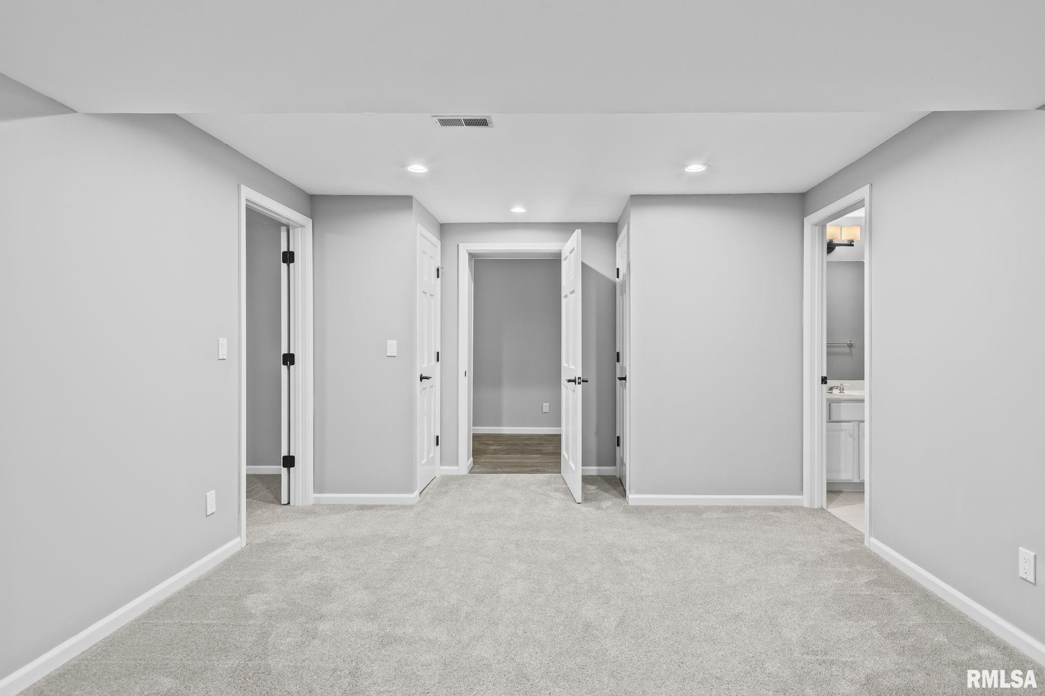 804 Fairfax Court Springfield, IL 62702 - Photo 45 of 61