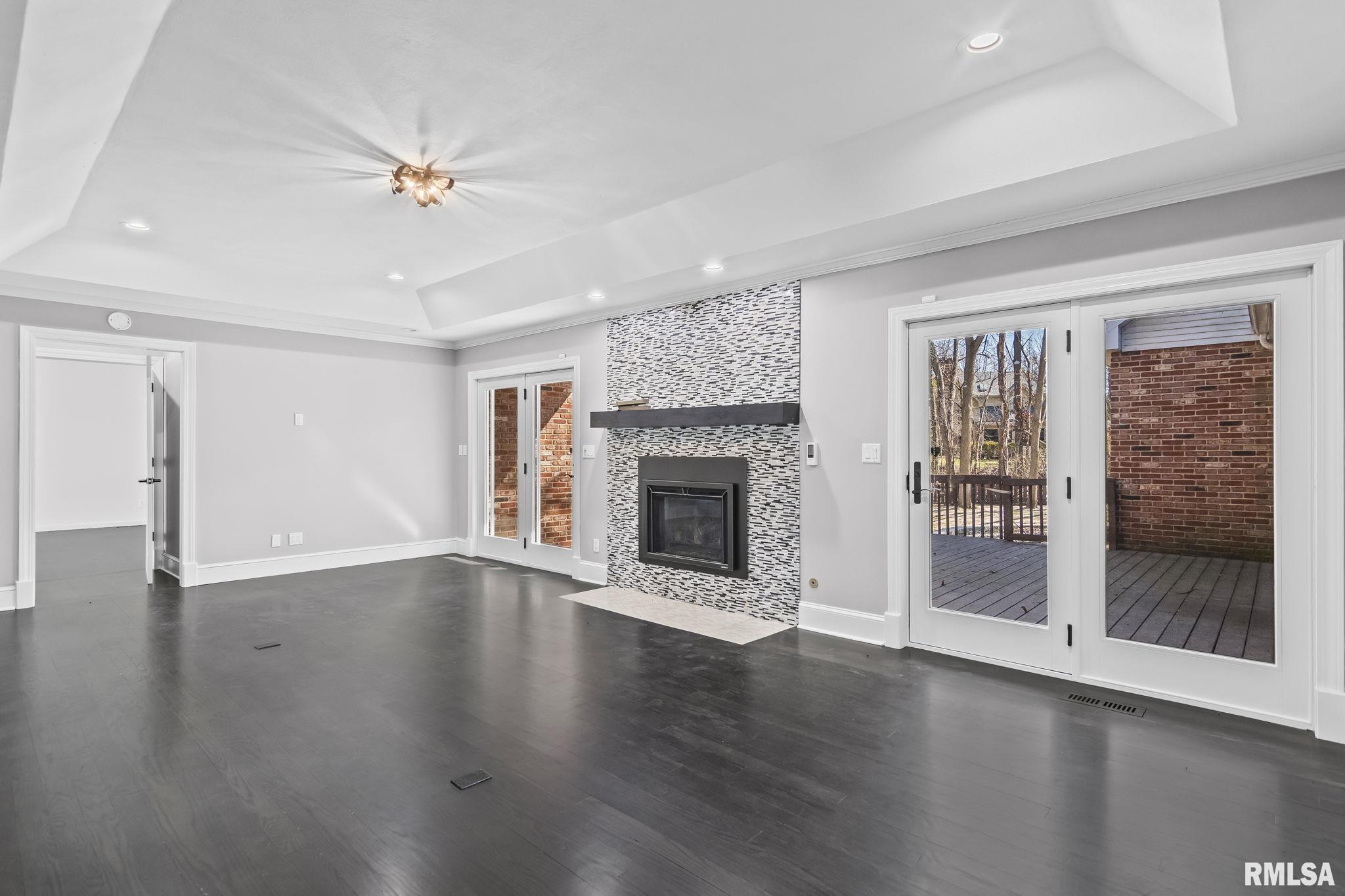 804 Fairfax Court Springfield, IL 62702 - Photo 7 of 61