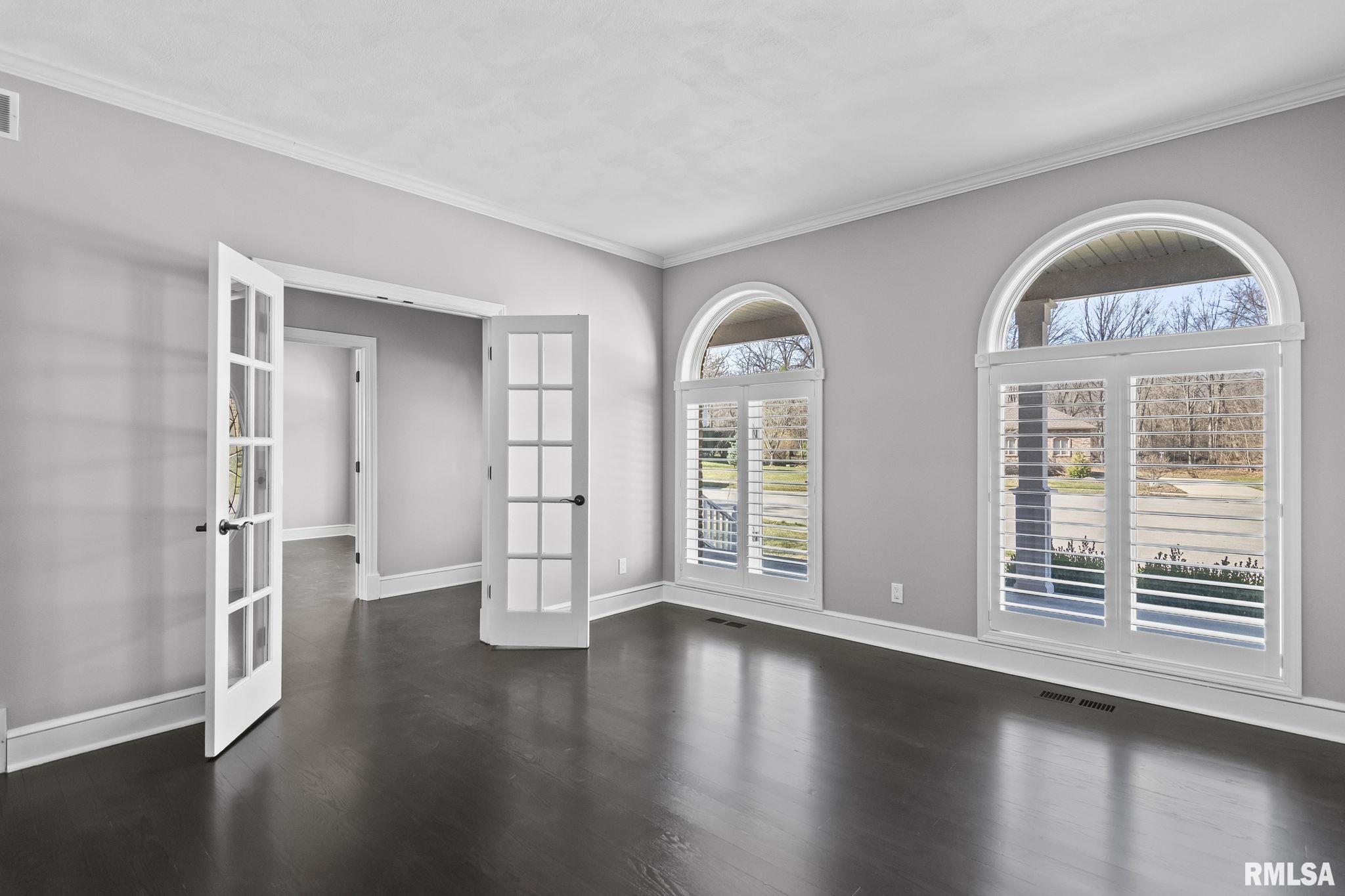 804 Fairfax Court Springfield, IL 62702 - Photo 8 of 61