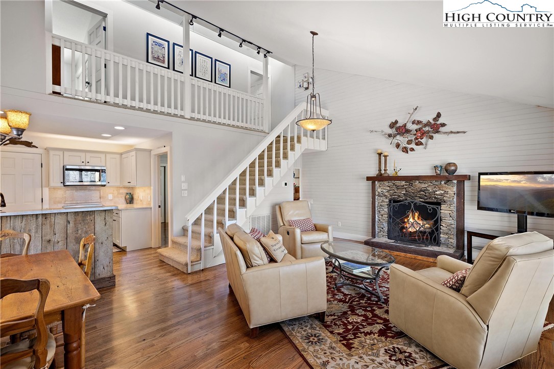 298 Tree Top Ridge Lane Boone, NC 28607 - Photo 4 of 35 Gallery Image 4