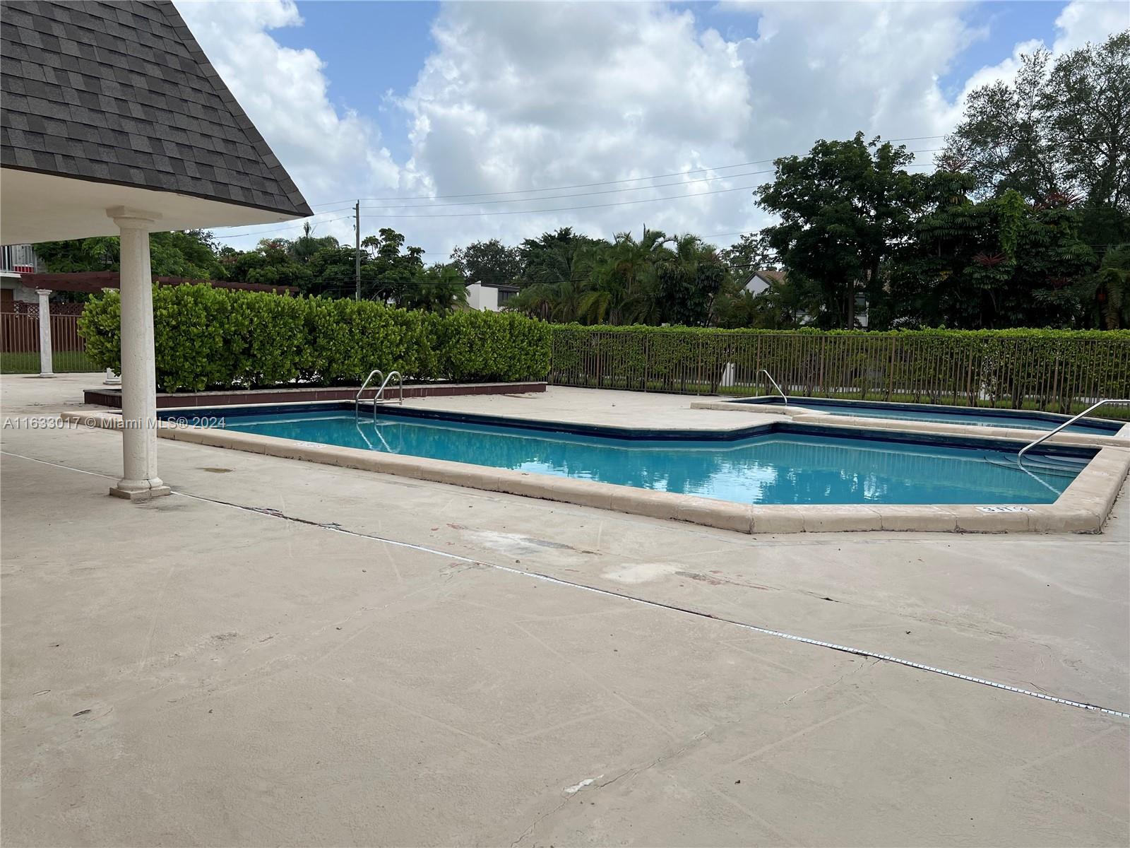 8601 Southwest 94th Street, Unit 224W Miami, FL 33156 - Photo 2 of 5