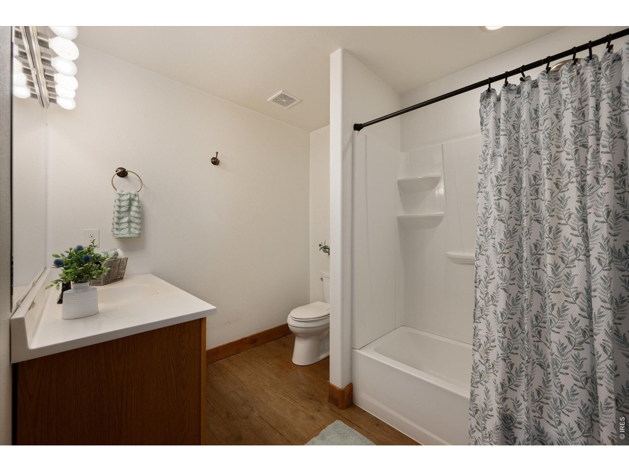 1291 Little Whale Road Bellvue, CO 80512 - Photo 31 of 43 And full bathroom