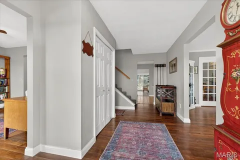 $649,900 | 1102 Lakeview Drive, Pacific, MO 63069