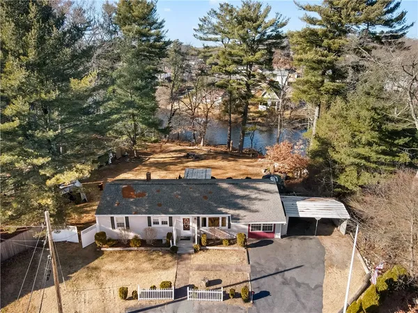 $280,000 | 10 Colonial Road, Coventry, RI 02816