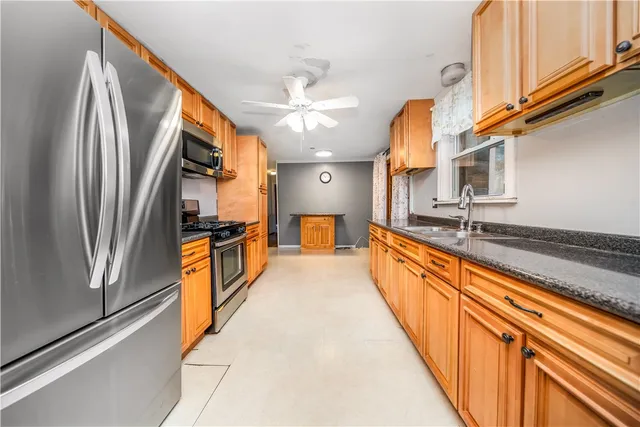 $385,000 | 10 Colonial Road, Coventry, RI 02816