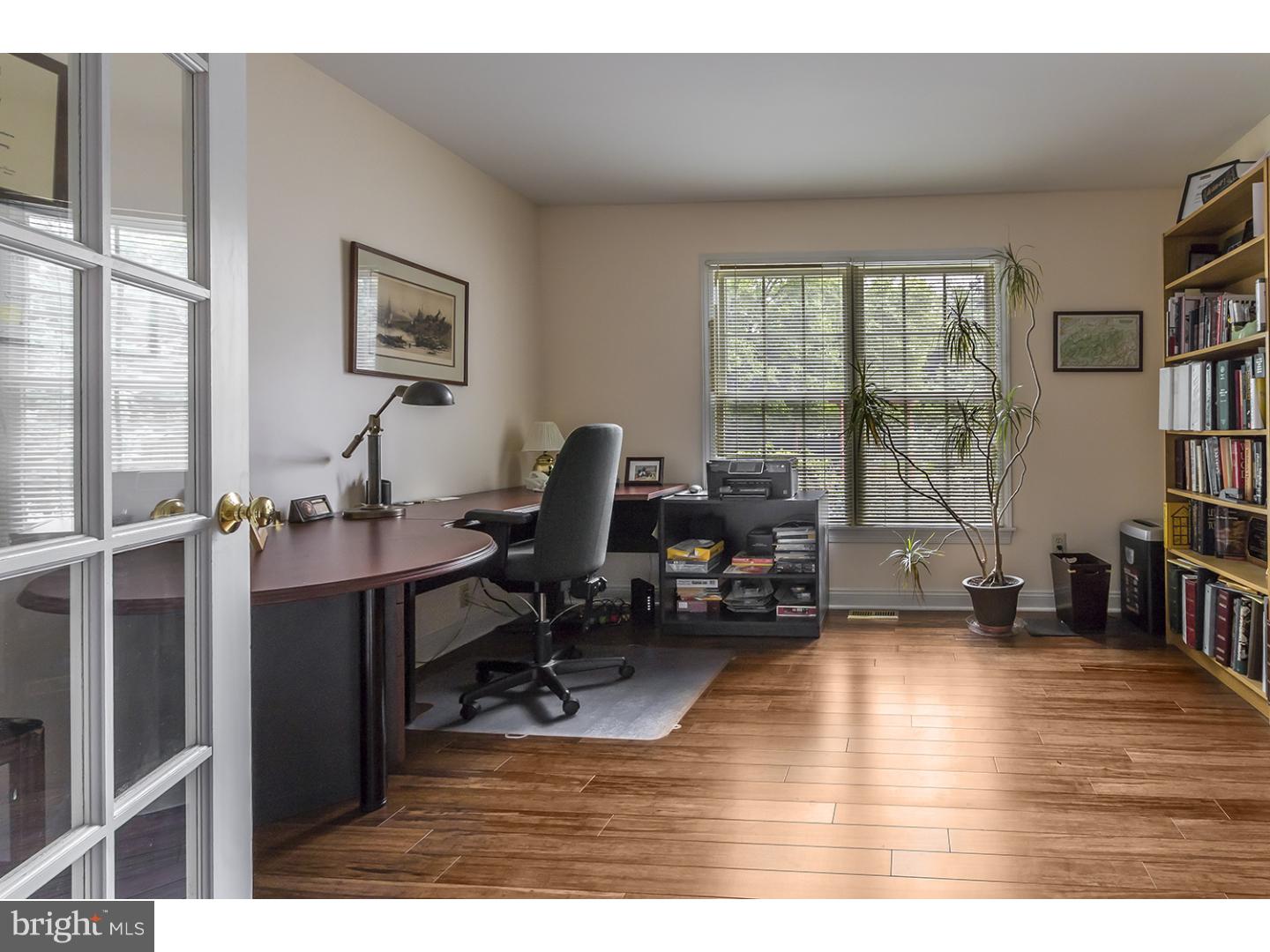 18 Brookwood Road Mount Laurel, NJ 08054 - Photo 12 of 25 Office / Study