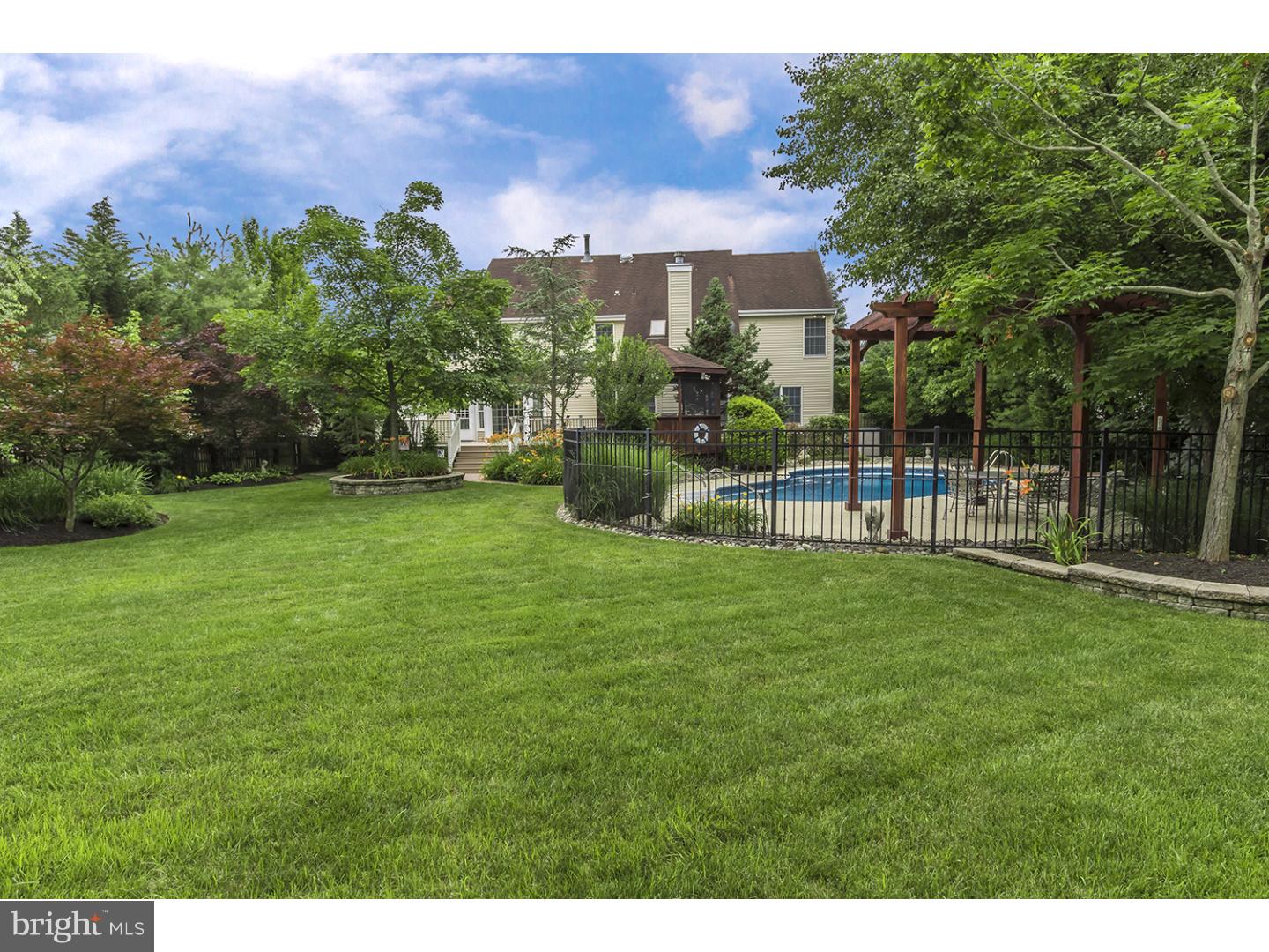 18 Brookwood Road Mount Laurel, NJ 08054 - Photo 24 of 25 View in Back