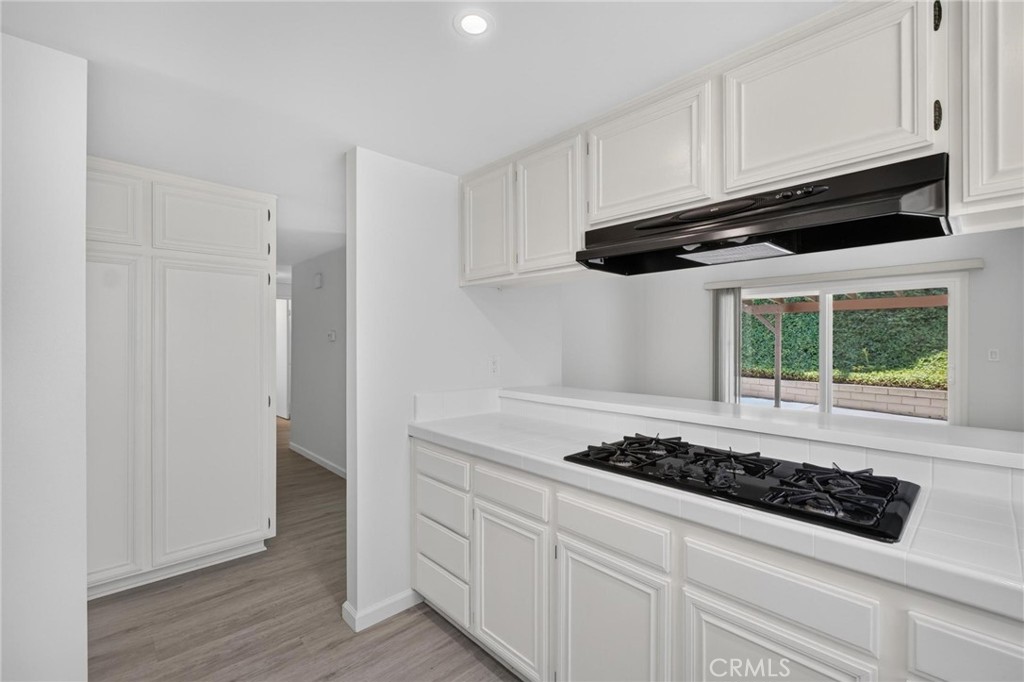 3026 Softwind Way Torrance, CA 90505 - Photo 17 of 36