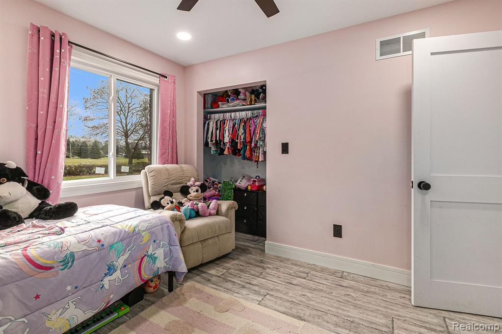 636 West Schafer Road Howell, MI 48843 - Photo 18 of 29