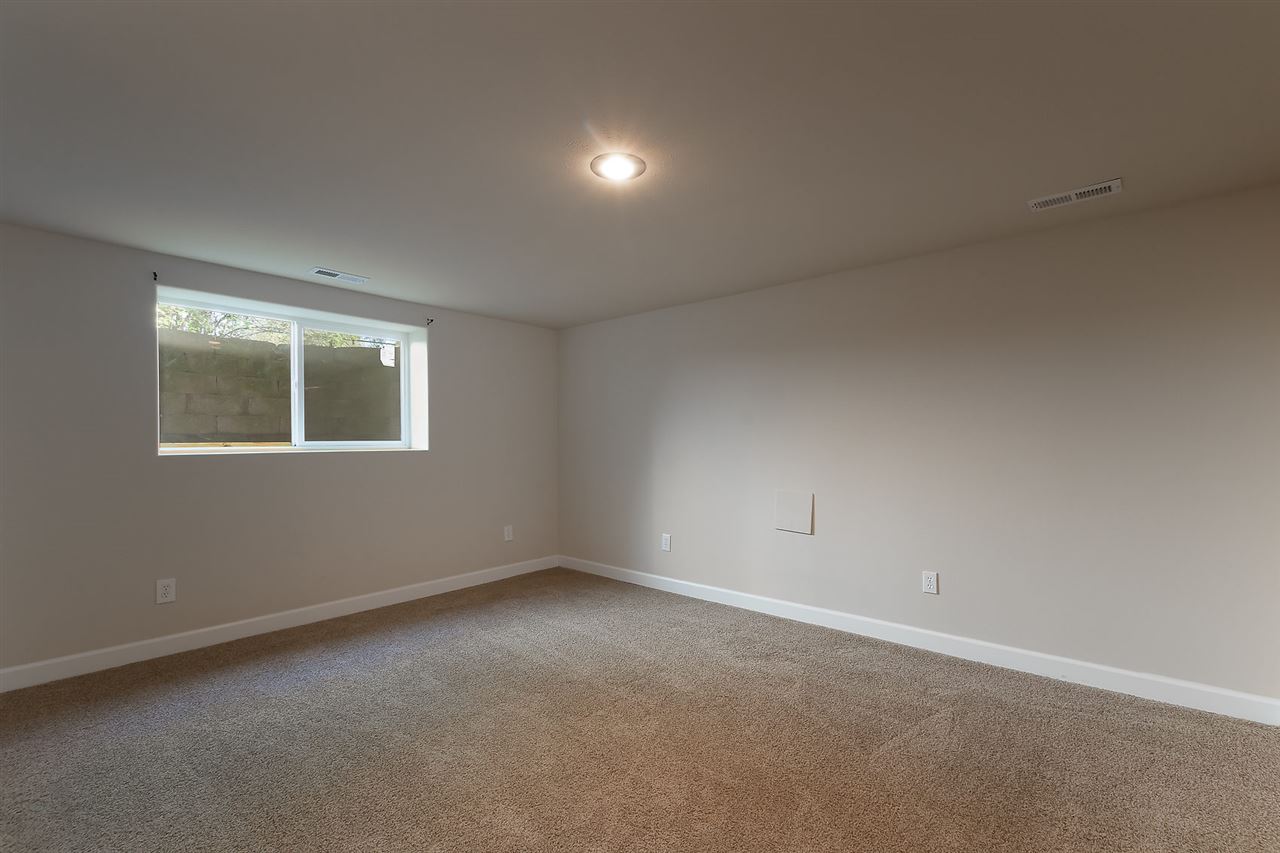 2121 North Bradley Road Spokane Valley, WA 99212 - Photo 16 of 20 Gallery Image 16