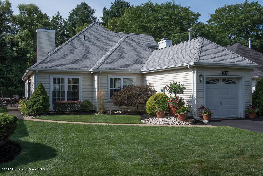 107 Almond Road Freehold, NJ 07728 - Photo 1 of 36 c21 (1 of 40)