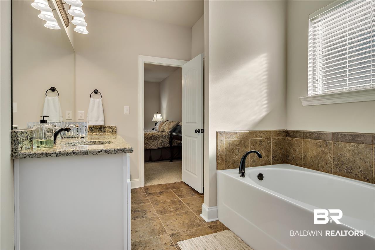 32054 Calder Court Daphne, AL 36527 - Photo 19 of 38
