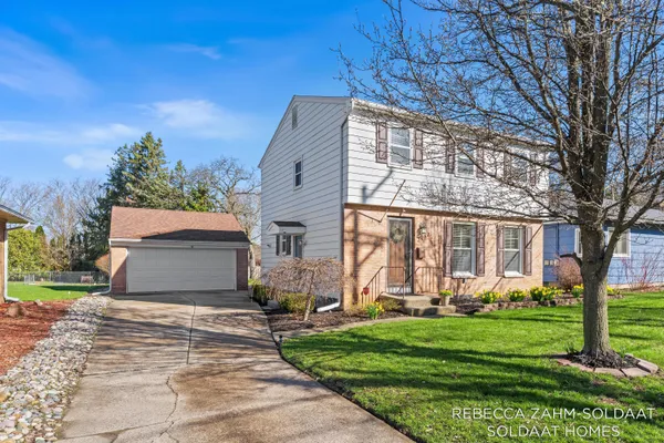 $350,000 | 2457 Coit Avenue Northeast, Grand Rapids, MI 49505