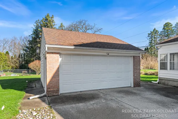 $350,000 | 2457 Coit Avenue Northeast, Grand Rapids, MI 49505