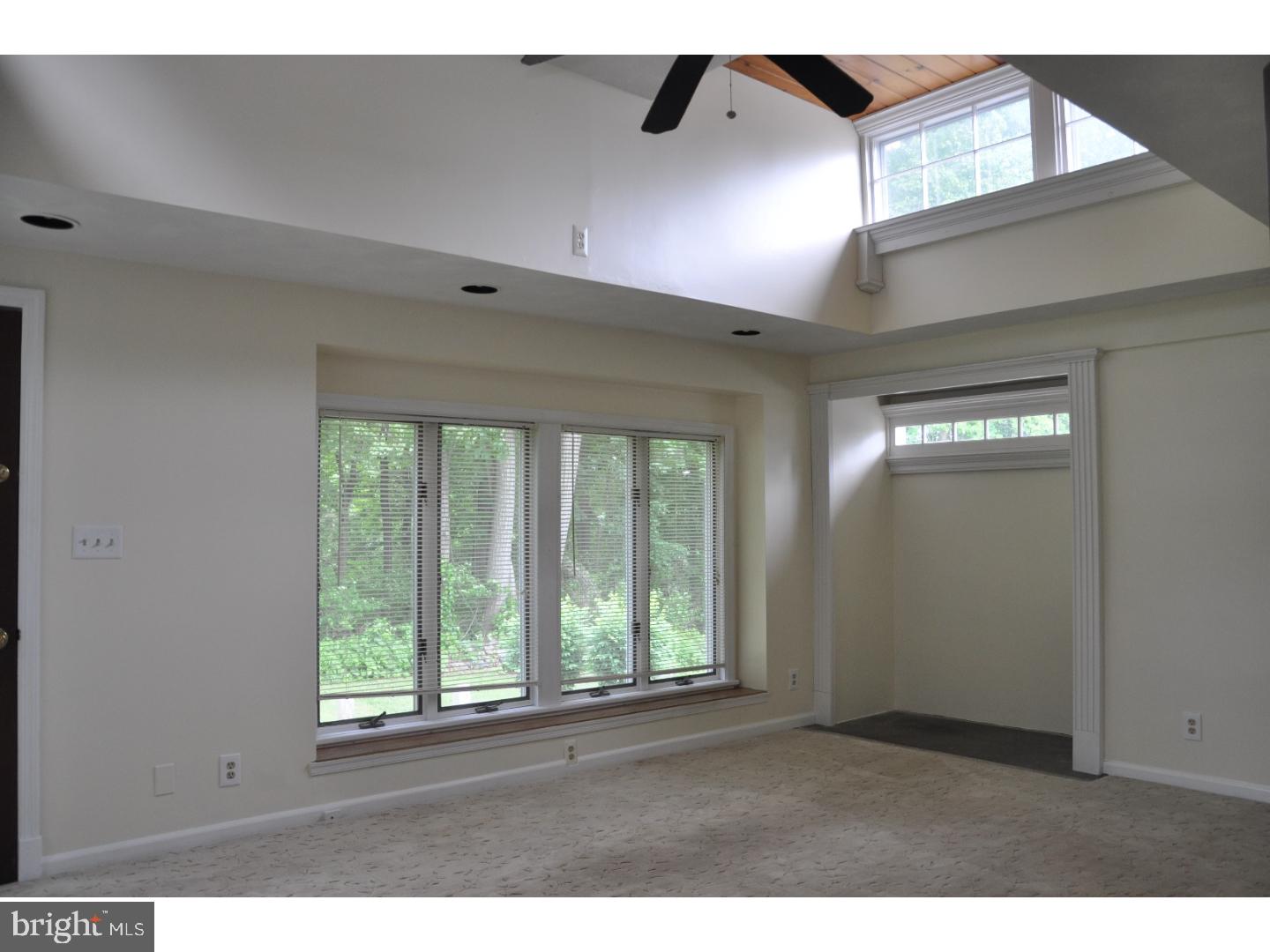 4863 Shimerville Road Emmaus, PA 18049 - Photo 5 of 15 Gallery Image 5