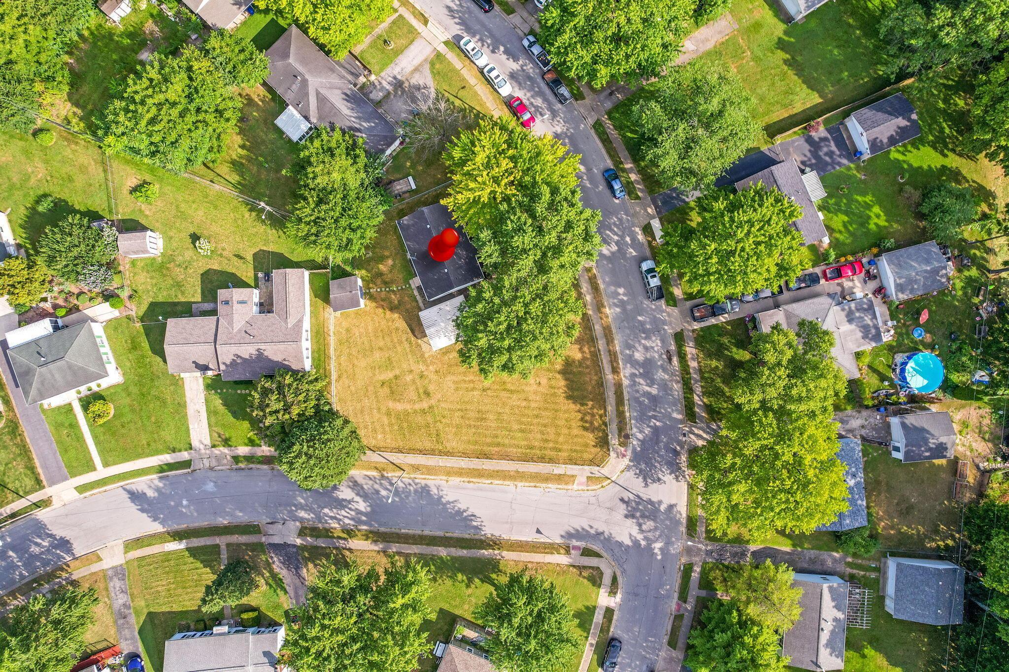 162 Phelps Road Columbus, OH 43207 - Photo 38 of 50 41-web-or-mls-DJI_0392 - Copy