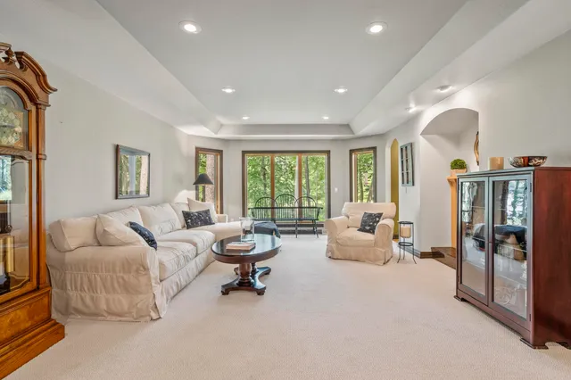 $739,900 | 7068 Lone Oak Lane, Sobieski, WI 54171