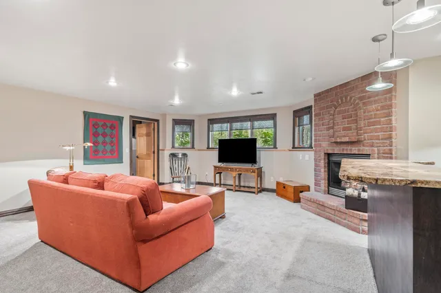 $739,900 | 7068 Lone Oak Lane, Sobieski, WI 54171