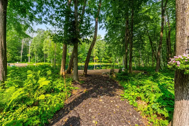 $739,900 | 7068 Lone Oak Lane, Sobieski, WI 54171