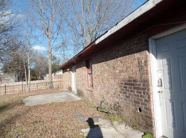 26 Raritan Road Goose Creek, SC 29445 - Photo 2 of 9 rear