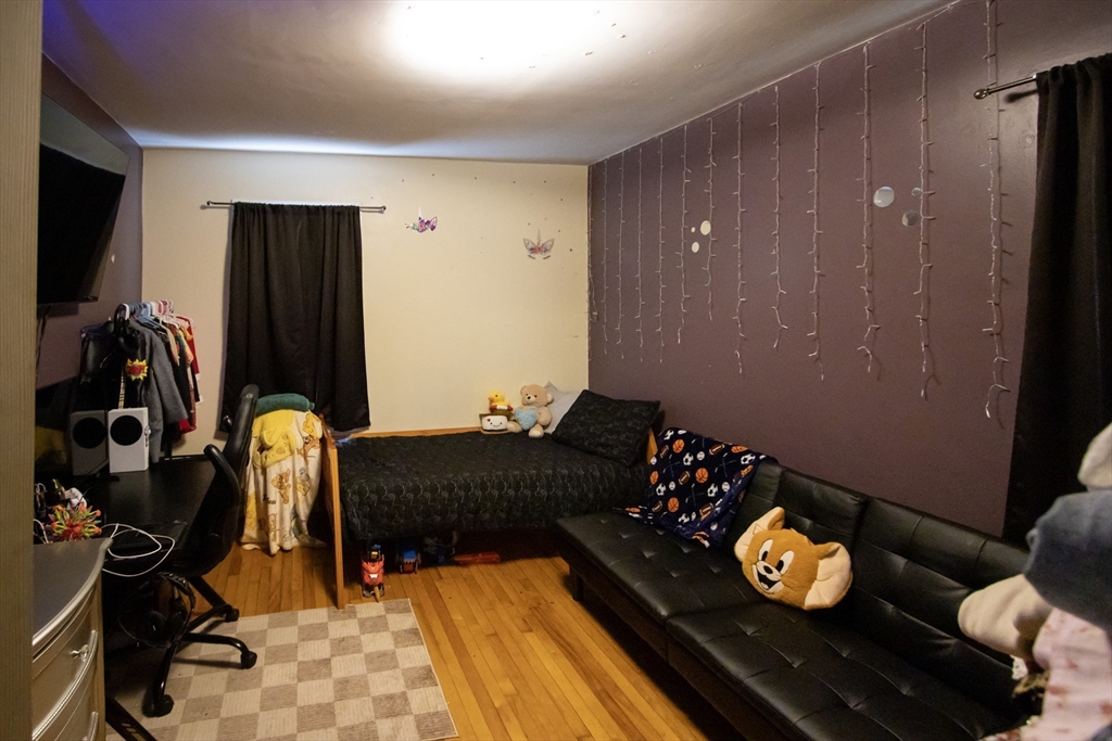 86 Pilgrim Avenue Worcester, MA 01604 - Photo 15 of 30