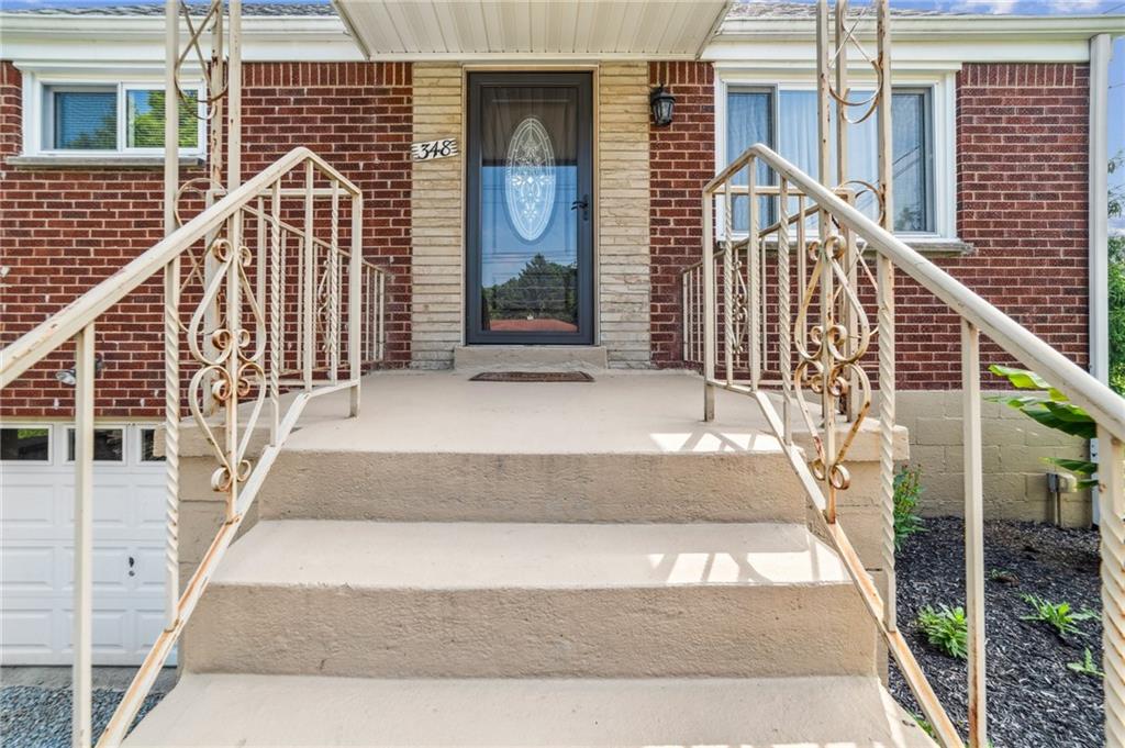348 Hershey Road Pittsburgh, PA 15235 - Photo 3 of 30 Gallery Image 3
