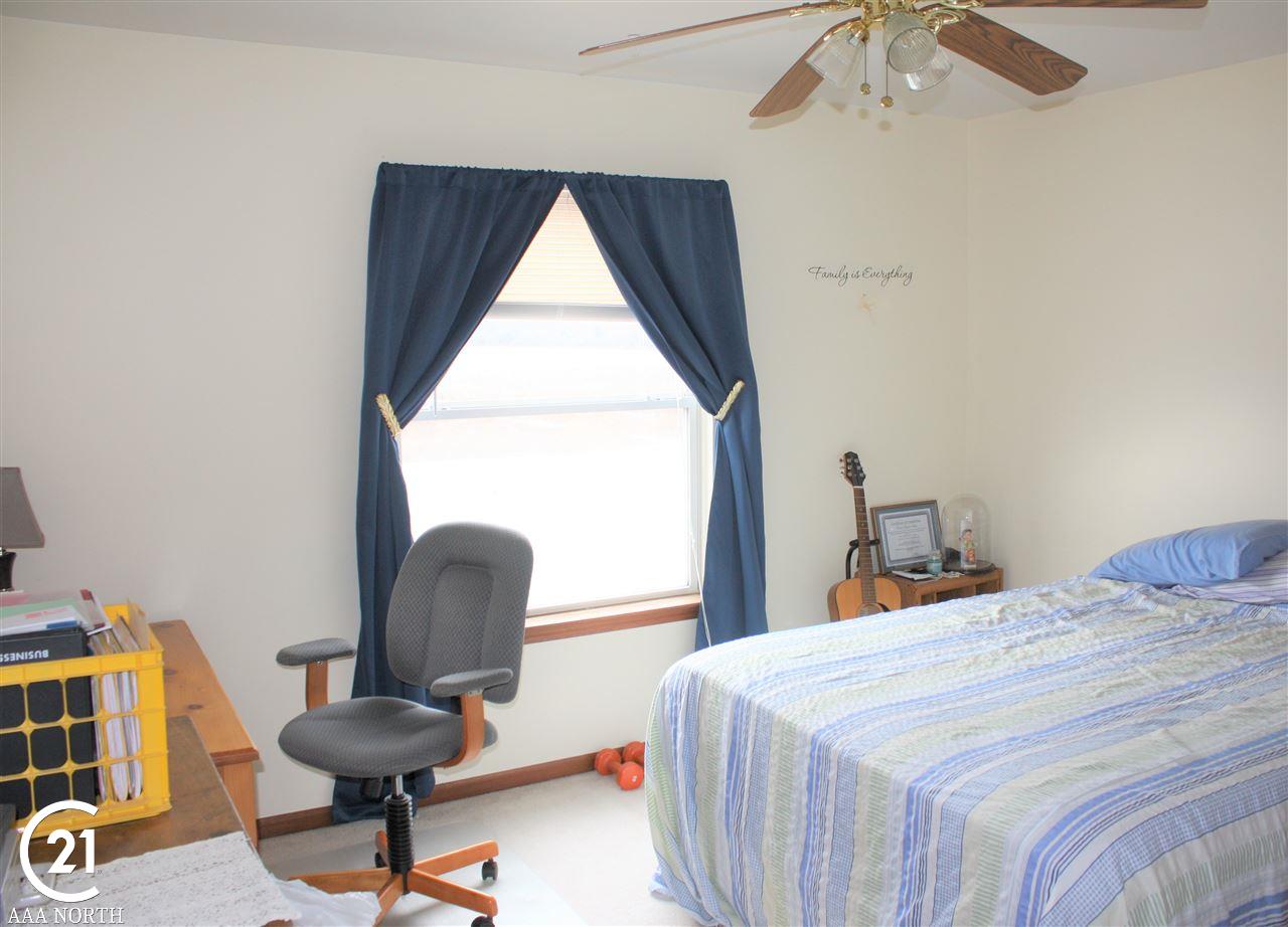 13185 Hunt Road Memphis, MI 48041 - Photo 19 of 28 Bedroom 4