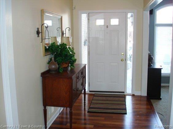 174 Bellshire Lane Rochester, MI 48307 - Photo 9 of 23 Foyer