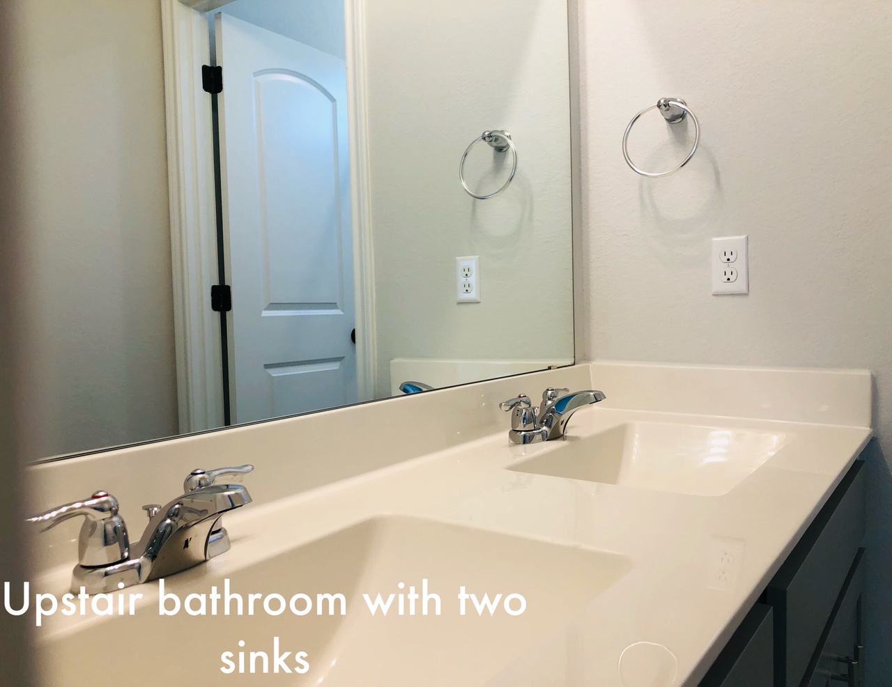 2536 Acoma Lane Leander, TX 78641 - Photo 17 of 26 Bathroom with double vanity