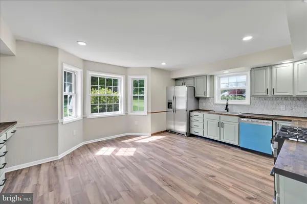 $379,900 | 122 Skyline Drive, Reading, PA 19606
