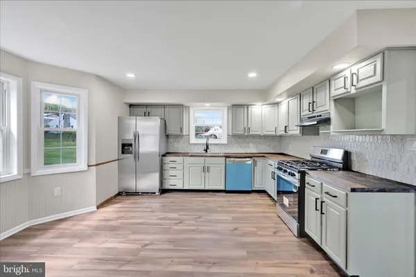 $379,900 | 122 Skyline Drive, Reading, PA 19606