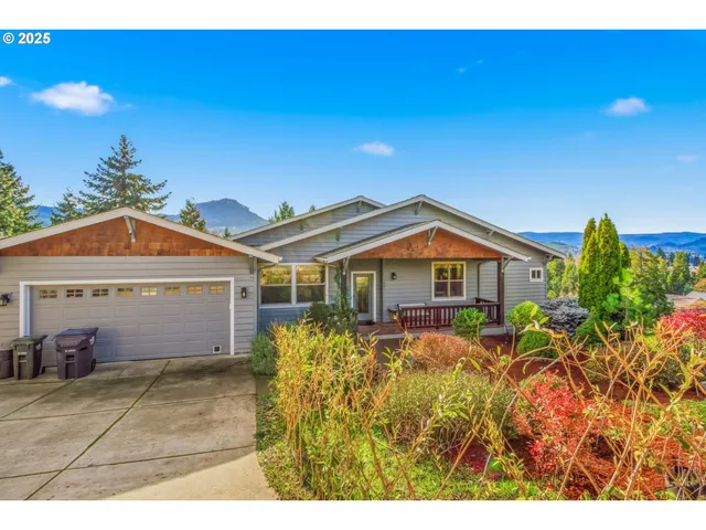 $670,000 | 156 Wetleau Drive, Lowell, OR 97452