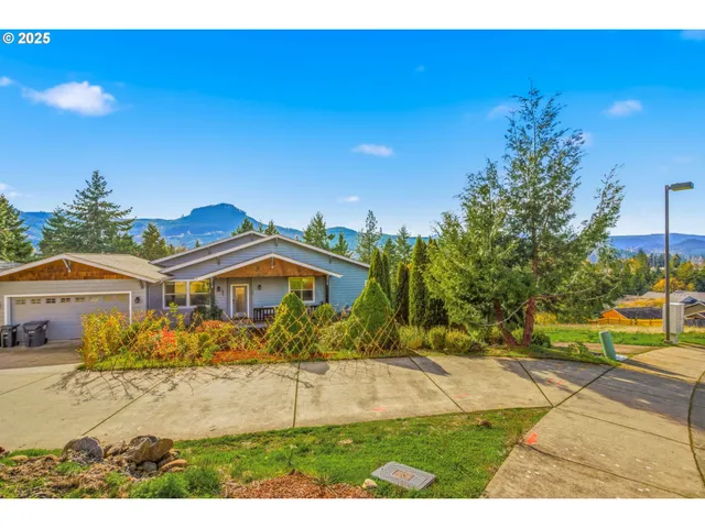 $670,000 | 156 Wetleau Drive, Lowell, OR 97452