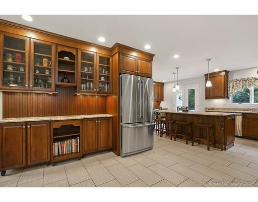 57 Candlestick Road North Andover, MA 01845 - Photo 6 of 42 Gallery Image 6