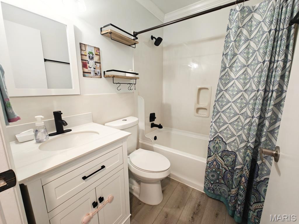 673 Cedar Run Drive Ballwin, MO 63021 - Photo 8 of 15