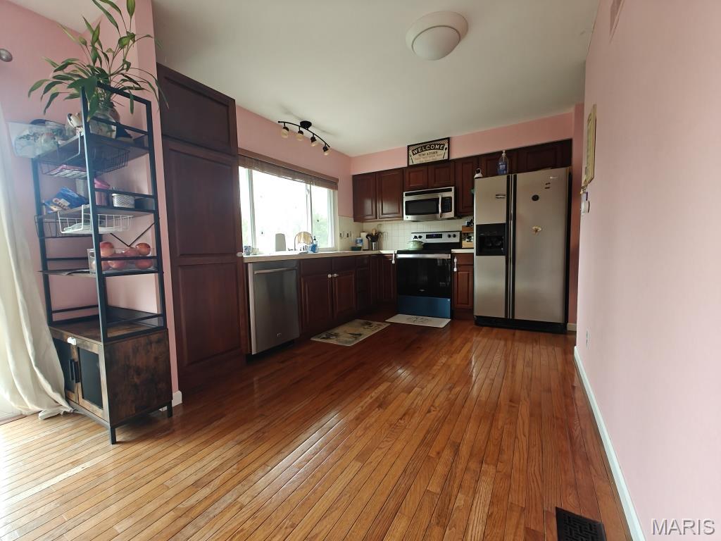 673 Cedar Run Drive Ballwin, MO 63021 - Photo 10 of 15