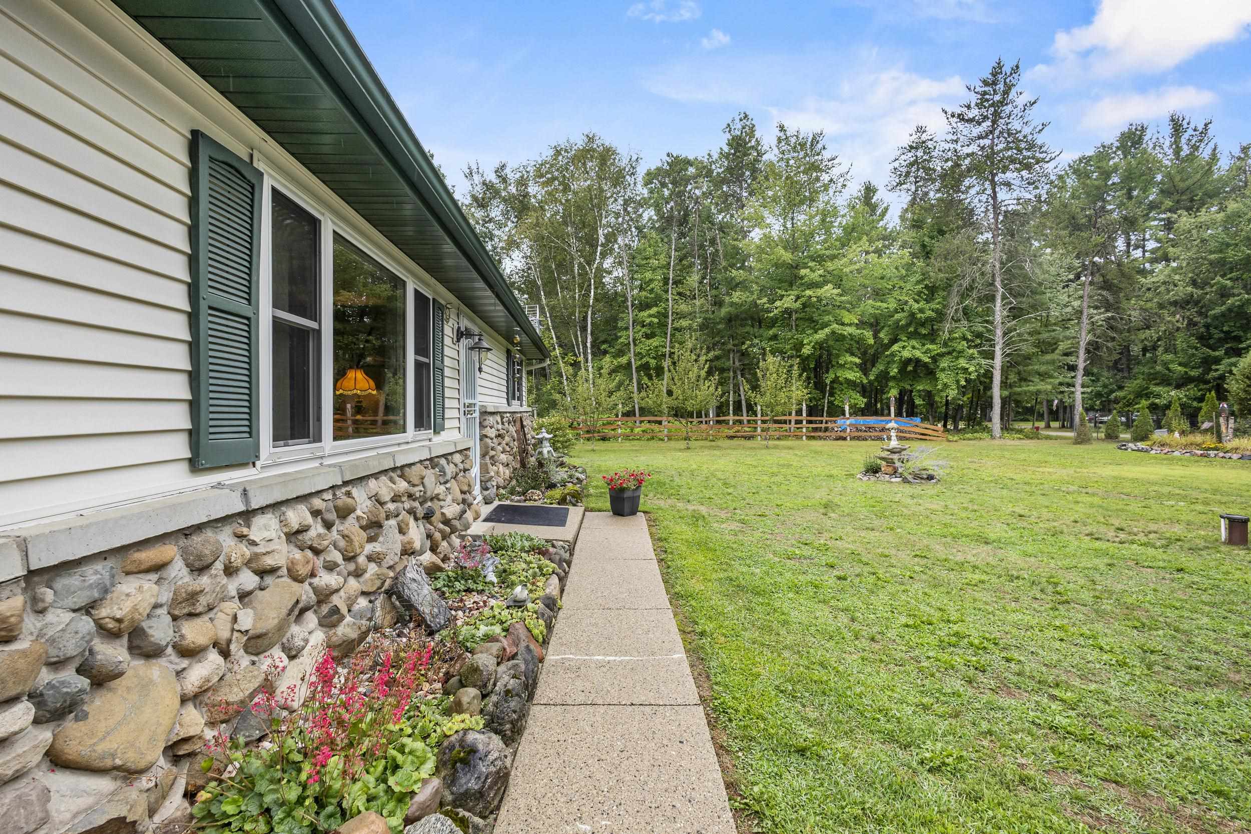 N7396 Mazor Road Crivitz, WI 54114 - Photo 6 of 38 Gallery Image 6