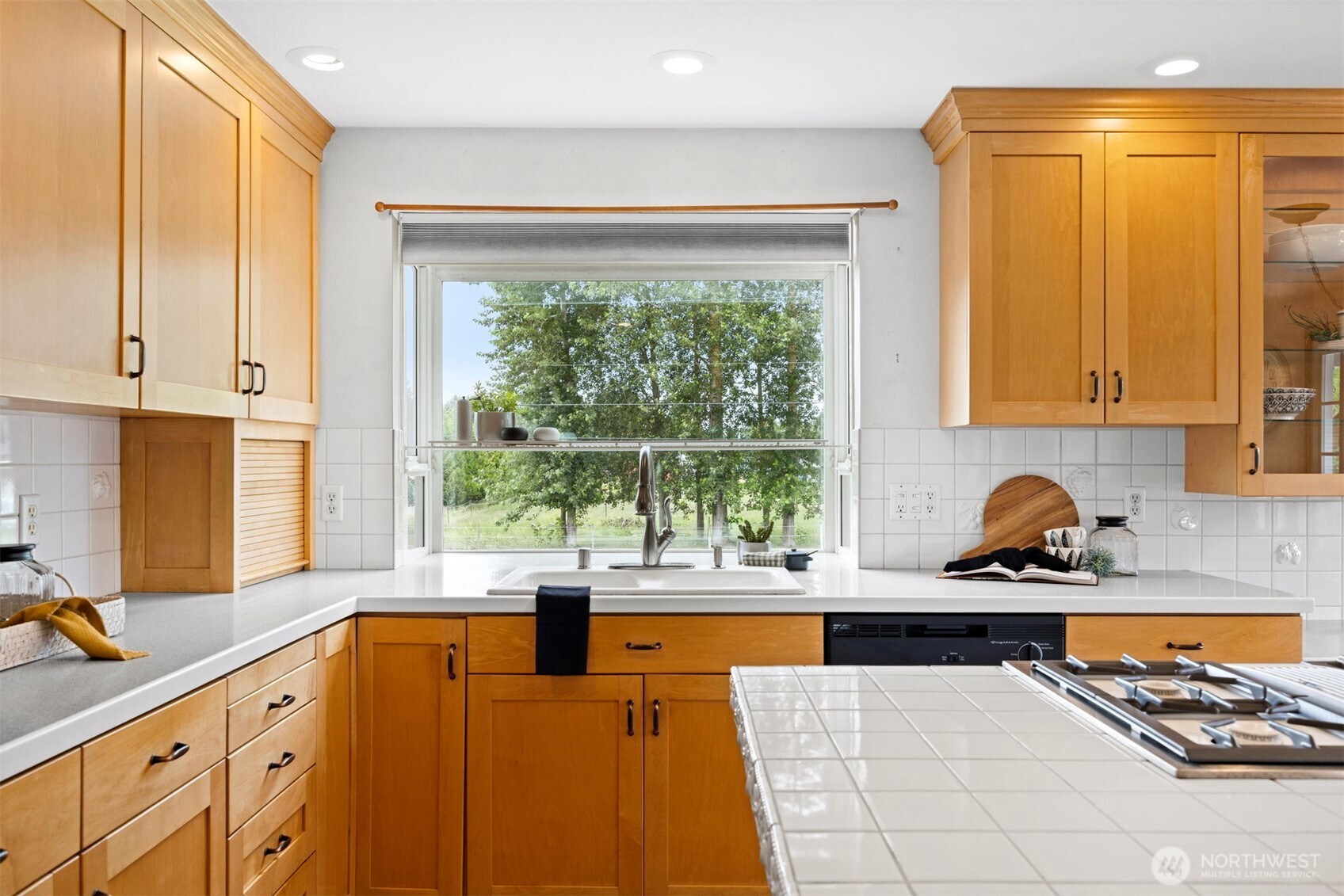 347 West King Tut Road Bellingham, WA 98226 - Photo 8 of 40