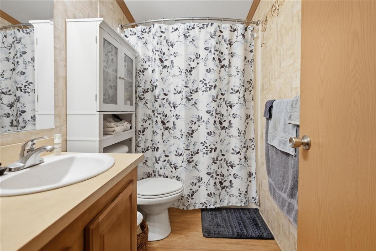 89 Boothby Road Livermore, ME 04253 - Photo 23 of 43 Second bath