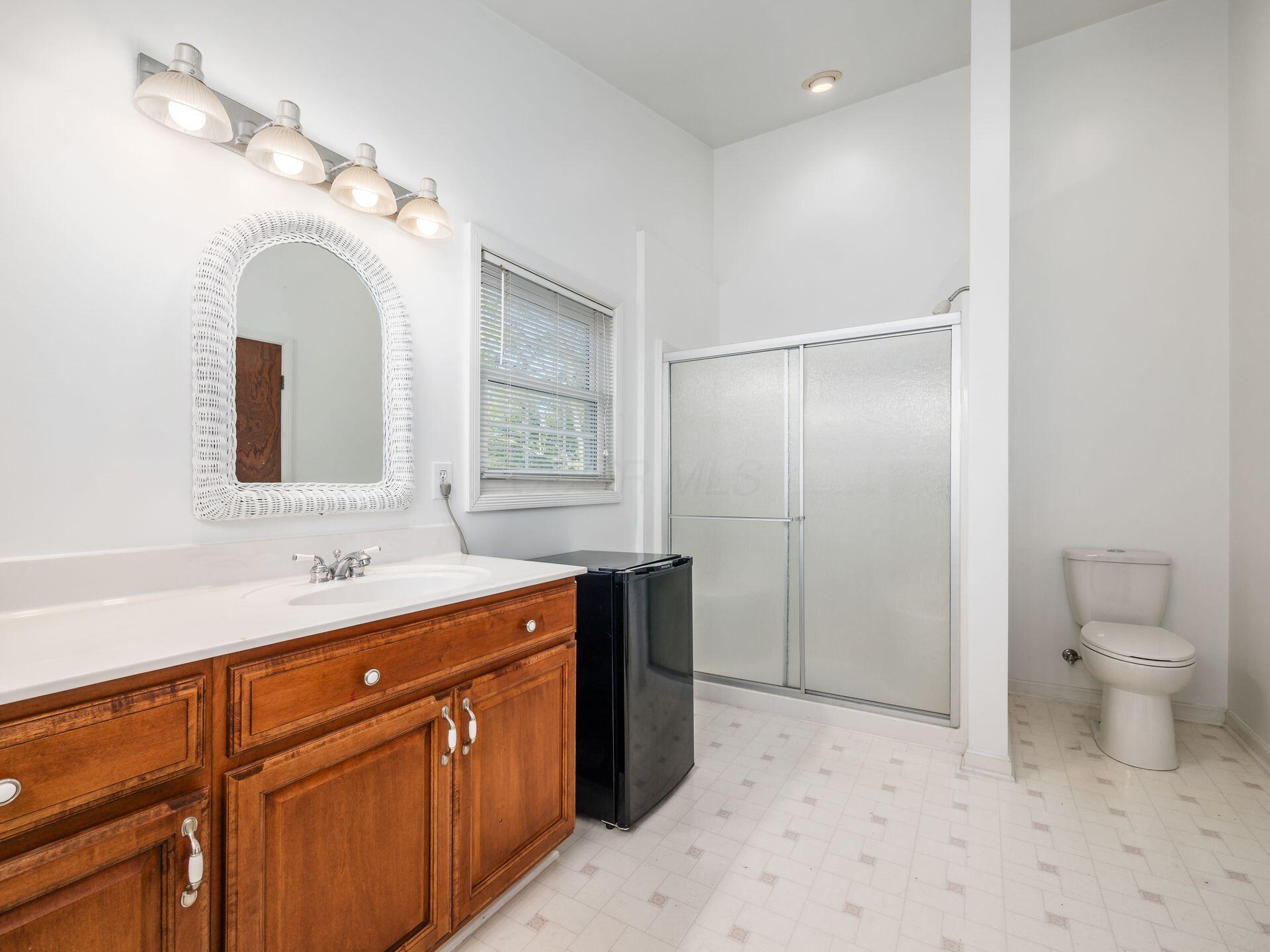 1915 Zollinger Road Columbus, OH 43221 - Photo 41 of 57 041_717a_N 1915 Zollinger 120