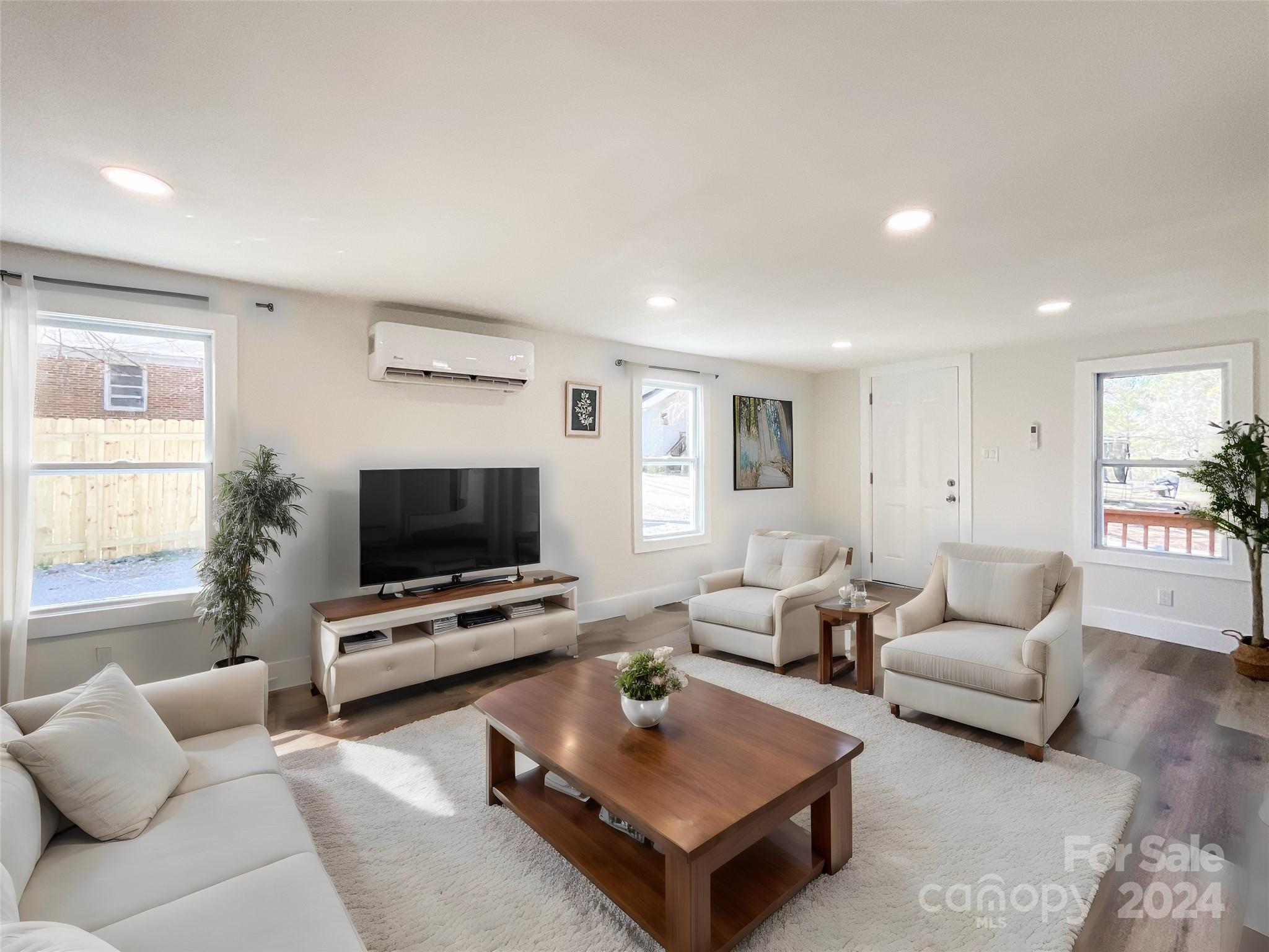 748 Miller Street Lancaster, SC 29720 - Photo 4 of 36 Gallery Image 4