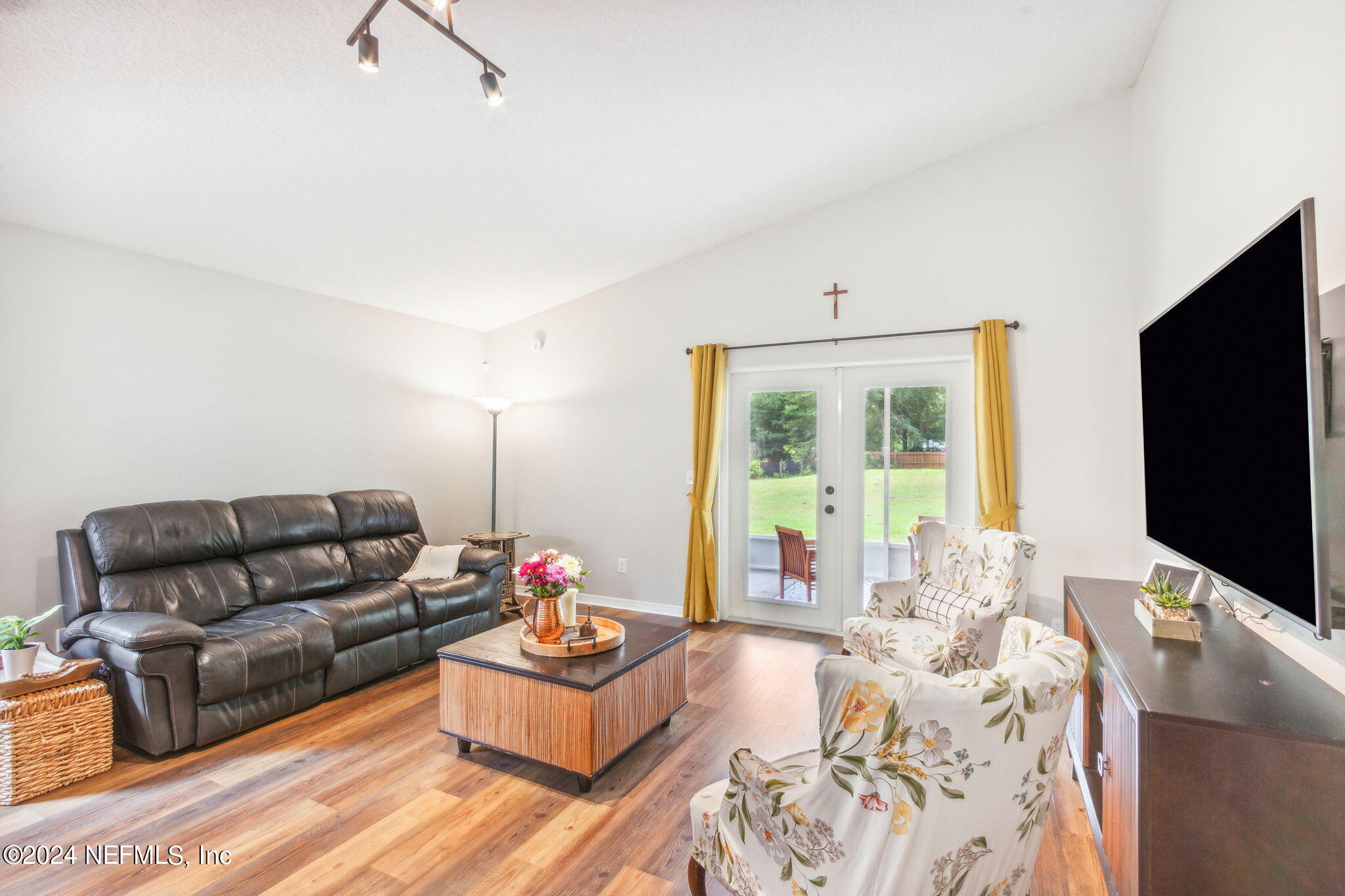 4645 Peppergrass Street Middleburg, FL 32068 - Photo 11 of 39 Living