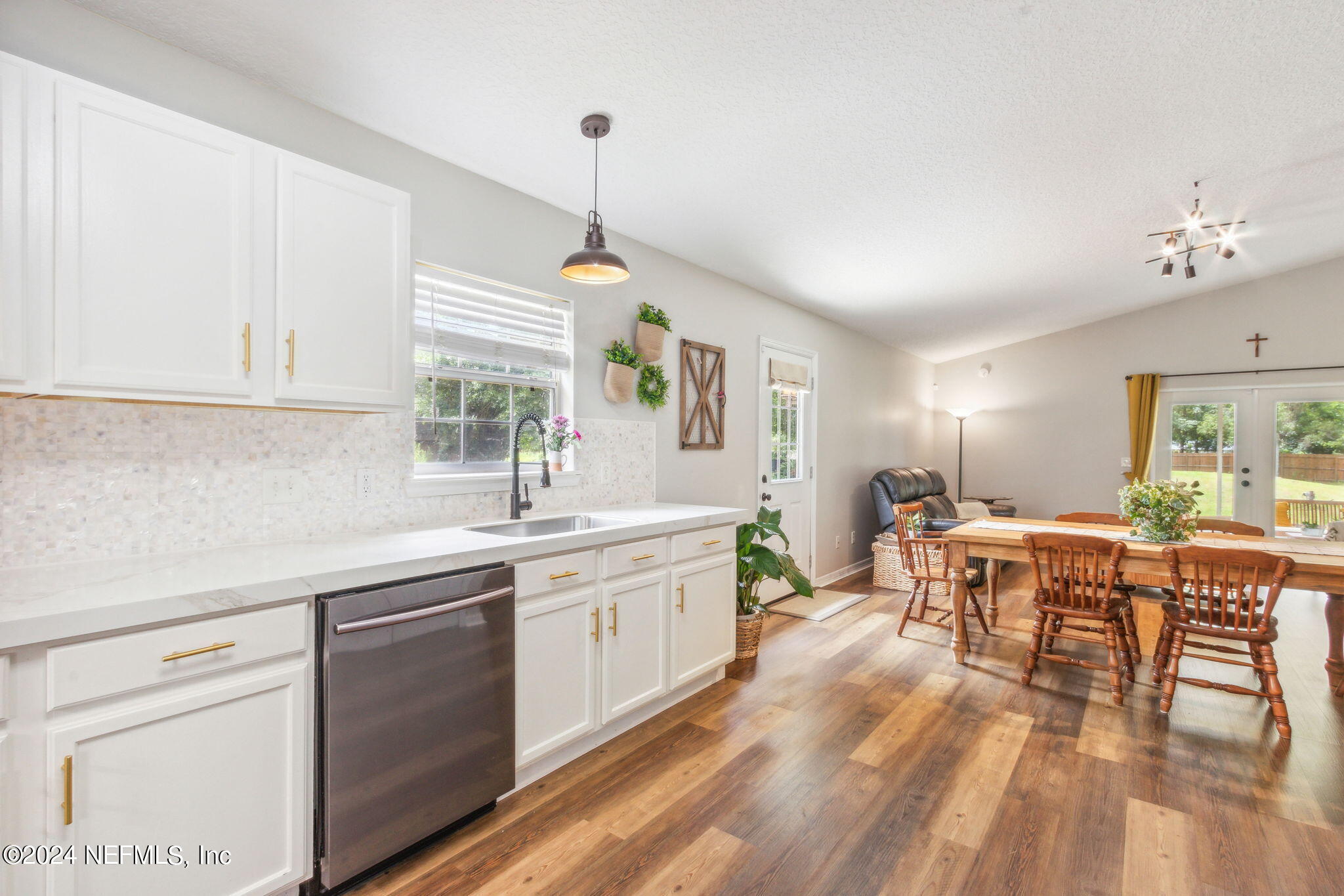 4645 Peppergrass Street Middleburg, FL 32068 - Photo 17 of 39 Kitchen